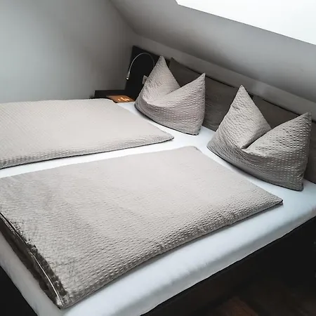 Hotel-restaurant Zur Post Otel 4*