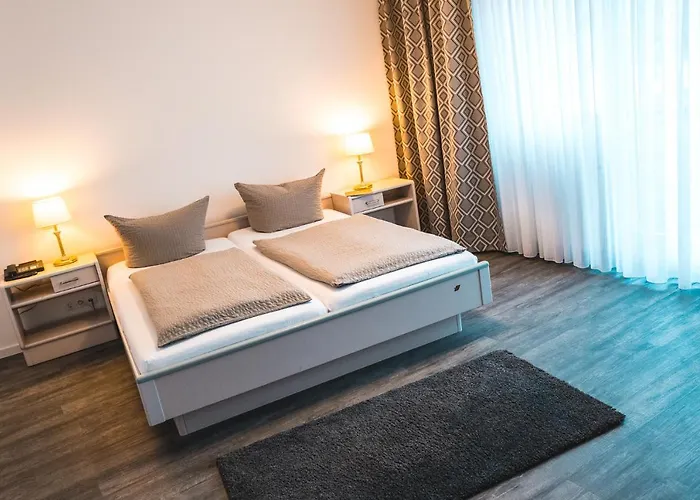 Hotel-restaurant Zur Post فندق