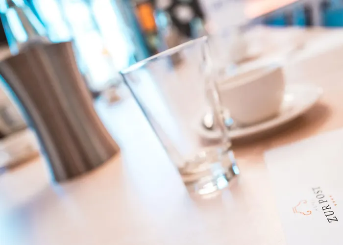 Hotel-restaurant Zur Post Szálloda Bonn