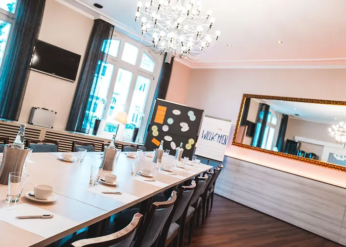 Hotel-restaurant Zur Post Szálloda Bonn